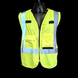 Milwaukee High-Visibility Safety Vest, size S/M
